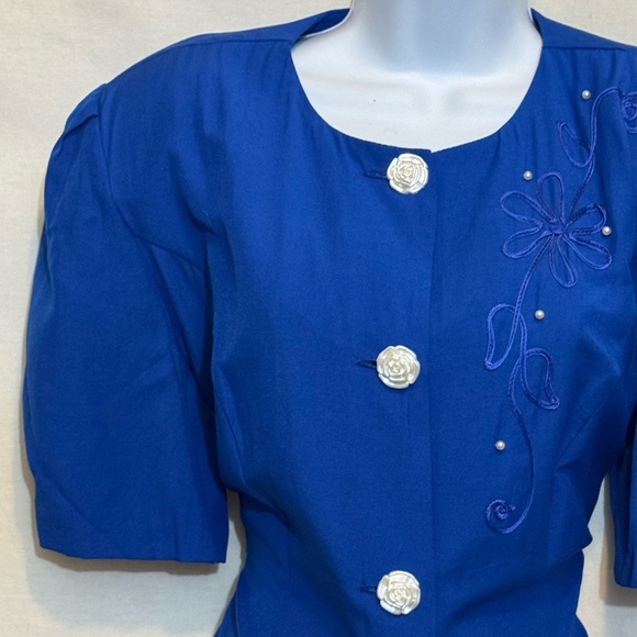 B-278 Reina Vintage 80s Blue Embroidered Puffy Sleeve Skirt Set Size 12 - Picture 4 of 16
